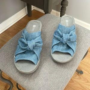 Bzees Sandals Denim Size 6.5 Medium